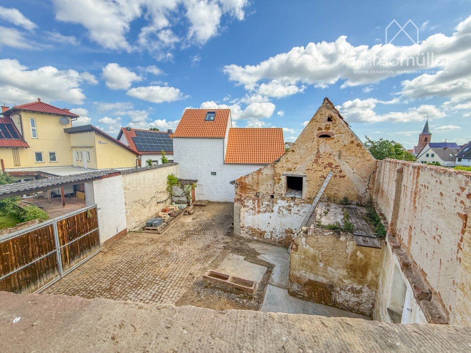 �berblick Einfamilienhaus Gr�nstadt - Sausenheim