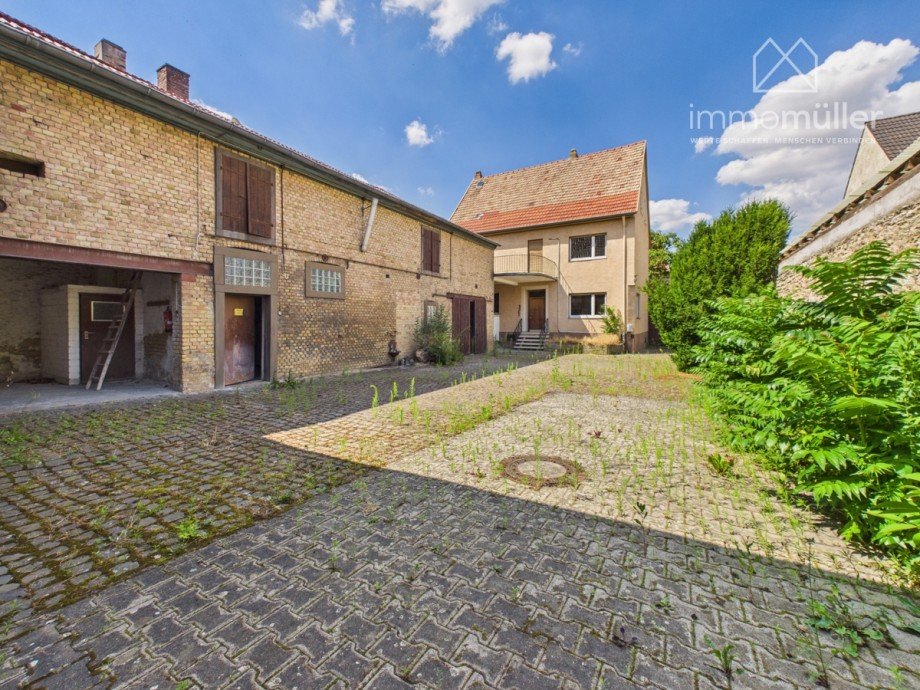 Hofansicht Bauernhaus Fl�rsheim-Dalsheim