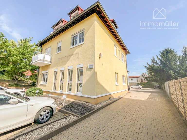 Geb�udezufahr Bockenheim Dachgeschosswohnung Gepflegte 1-Zimmer-Wohnung in sehr guter Lage von Bockenheim!
