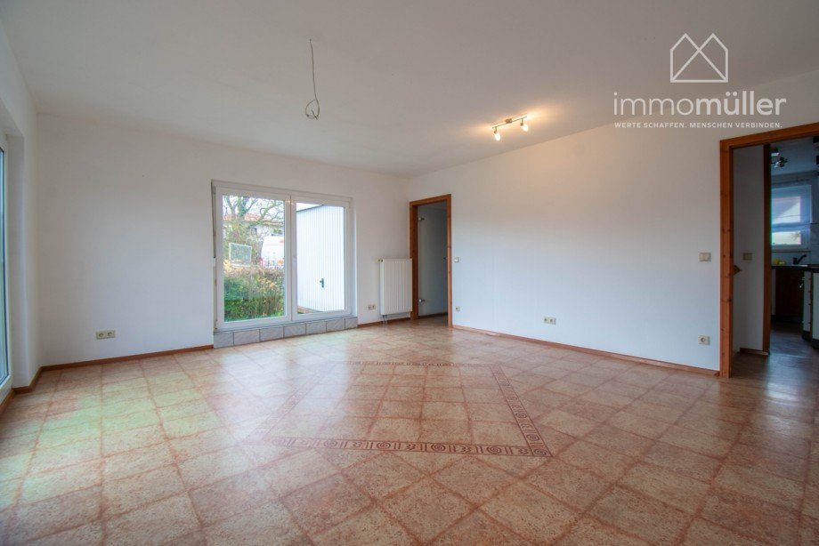 Wohnen/ Essen Doppelhaush�lfte Ebertsheim