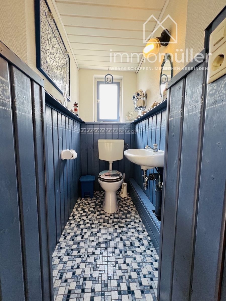 14. G�ste-WC Treppenhaus Einfamilienhaus Kronau