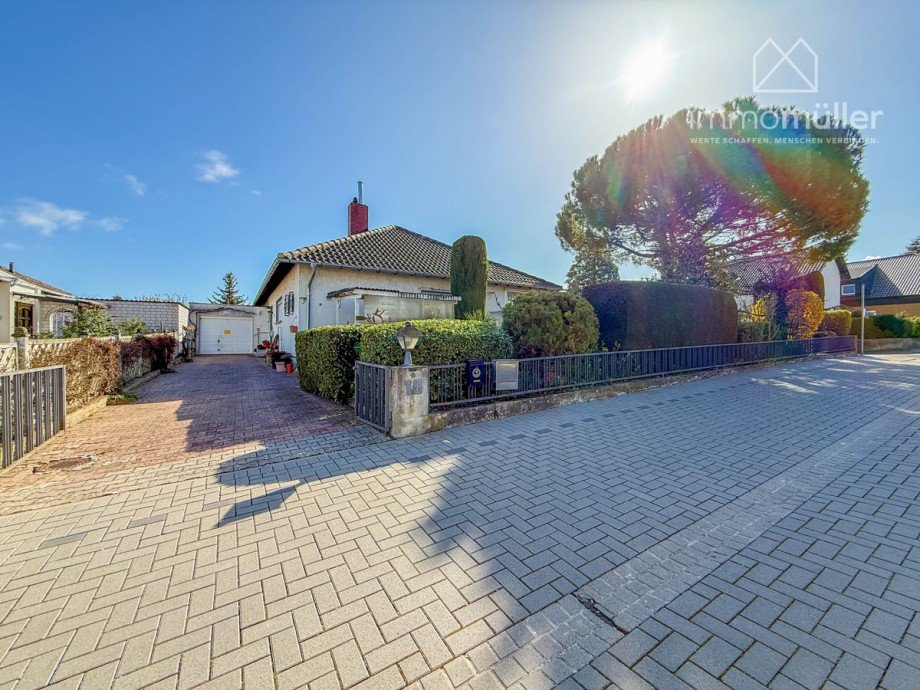 Hausansicht Bungalow Gr�nstadt