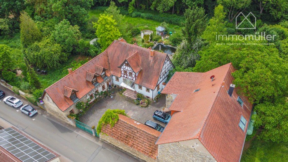 Drohnenaufnahme Bauernhaus Harxheim-Zellertal