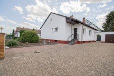 Hauptbild Energetisch sanierter Bungalow mit Terrasse und Garage