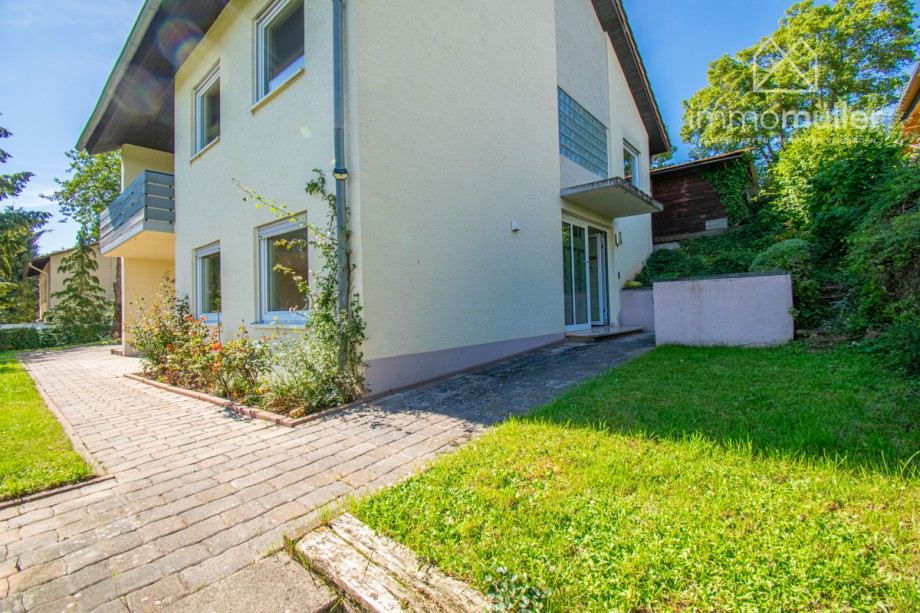 9 Einfamilienhaus Eisenberg / Steinborn