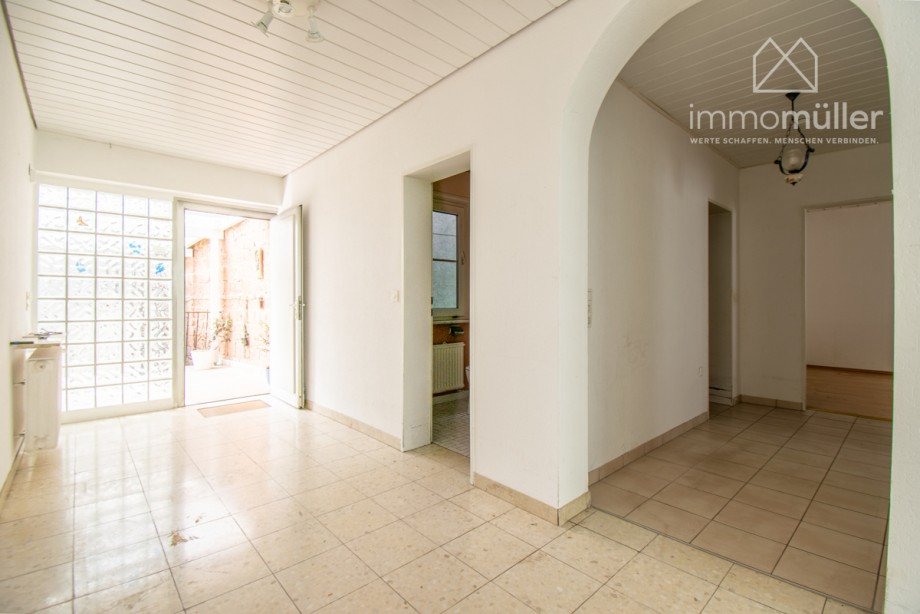 Diele/Flur EG Zweifamilienhaus Gr�nstadt / Asselheim