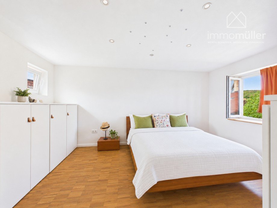 Schlafen OG Einfamilienhaus Gr�nstadt / Sausenheim