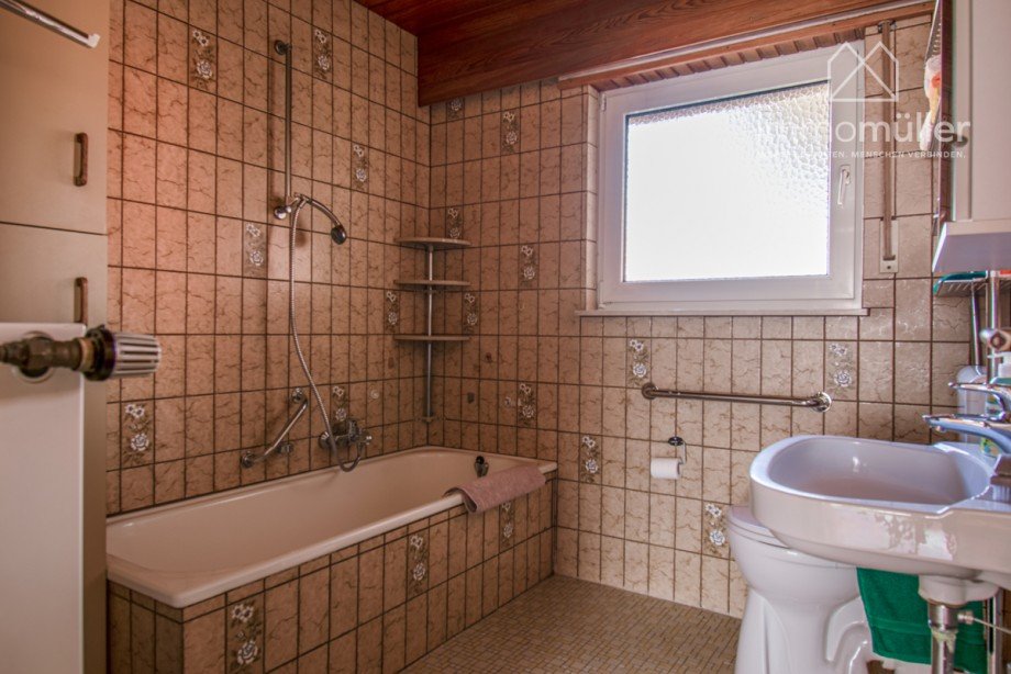 Bad EG Einfamilienhaus Bolanden