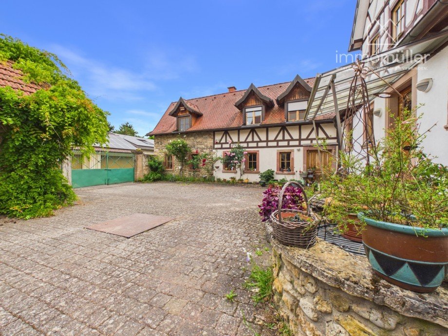Hausansicht Bauernhaus Harxheim-Zellertal