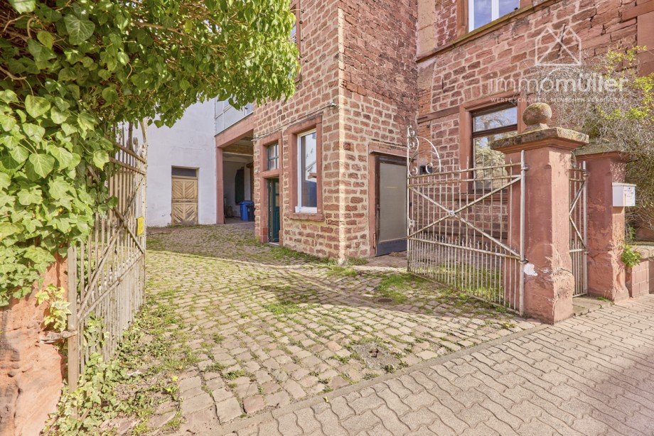 Innenhof Mehrfamilienhaus Enkenbach-Alsenborn