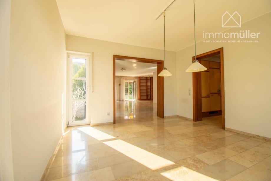 EG Essen und Wohnen Einfamilienhaus Gr�nstadt