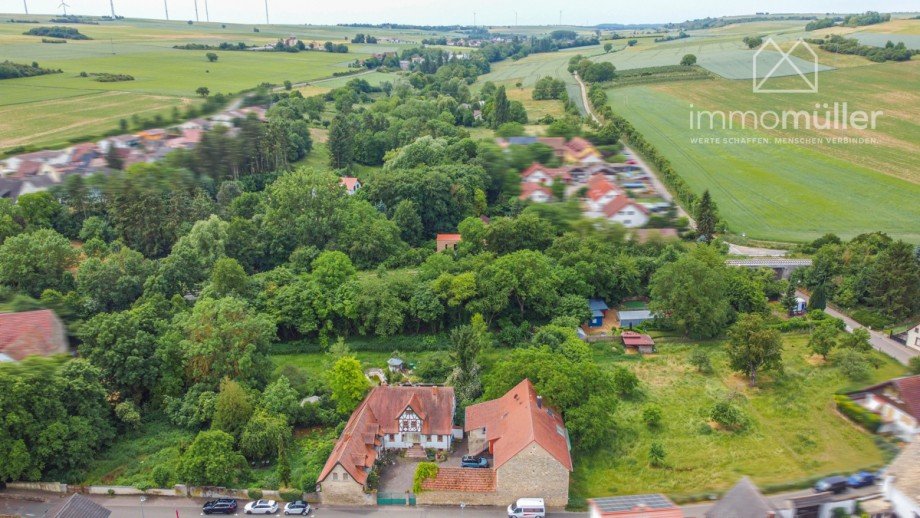 Drohnenaufnahme Bauernhaus Harxheim-Zellertal