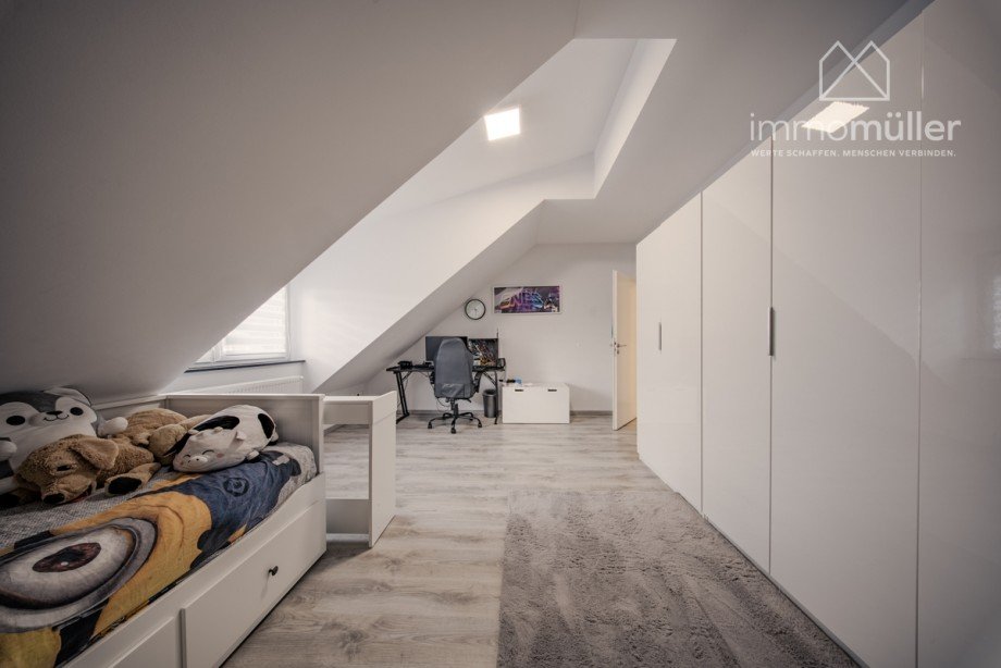 Zimmer 2 OG Einfamilienhaus Mannheim / Sch�nau