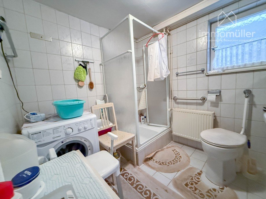 Badezimmer EG Einfamilienhaus Weisenheim am Berg