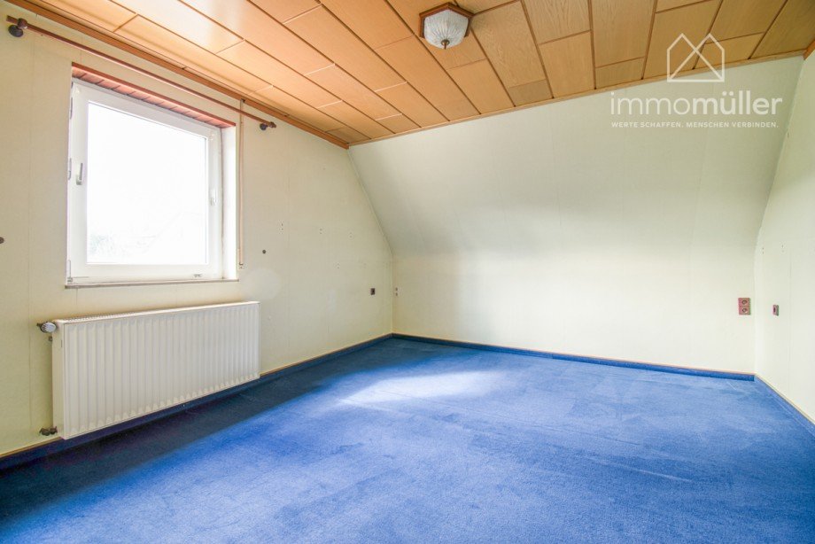 Zimmer 2 OG Einfamilienhaus Bolanden