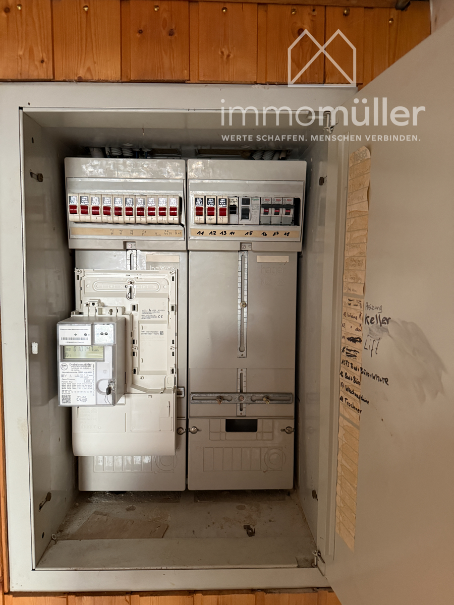 Stromz�hler Zweifamilienhaus Gr�nstadt / Asselheim