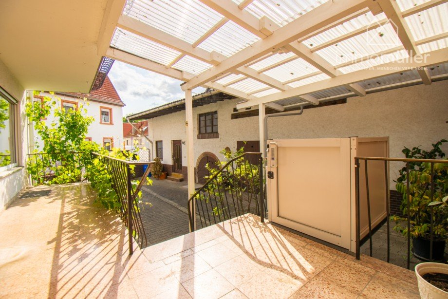Terrasse Zweifamilienhaus Gr�nstadt / Asselheim