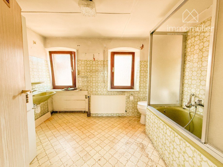 Badezimmer OG Einfamilienhaus Obrigheim