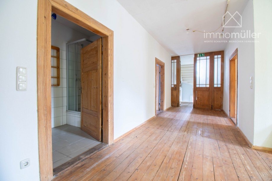 2. OG Flur Einfamilienhaus Wattenheim