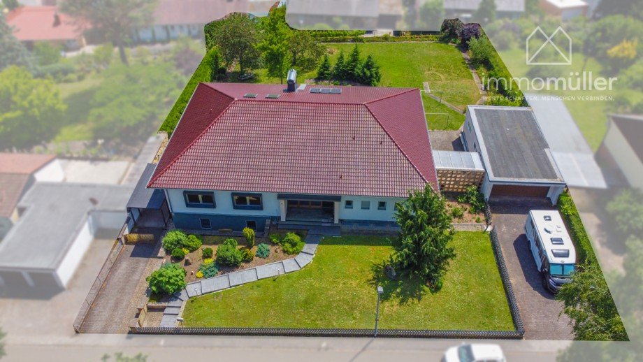 Luftaufnahme 5 Bungalow Eisenberg