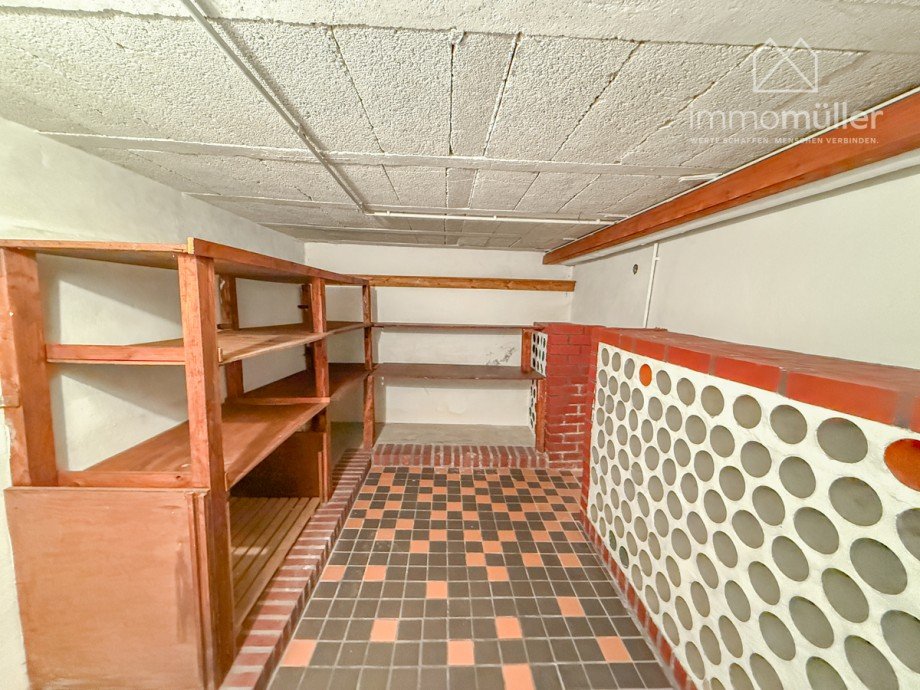 Keller Abstellfl�che Einfamilienhaus Altleiningen