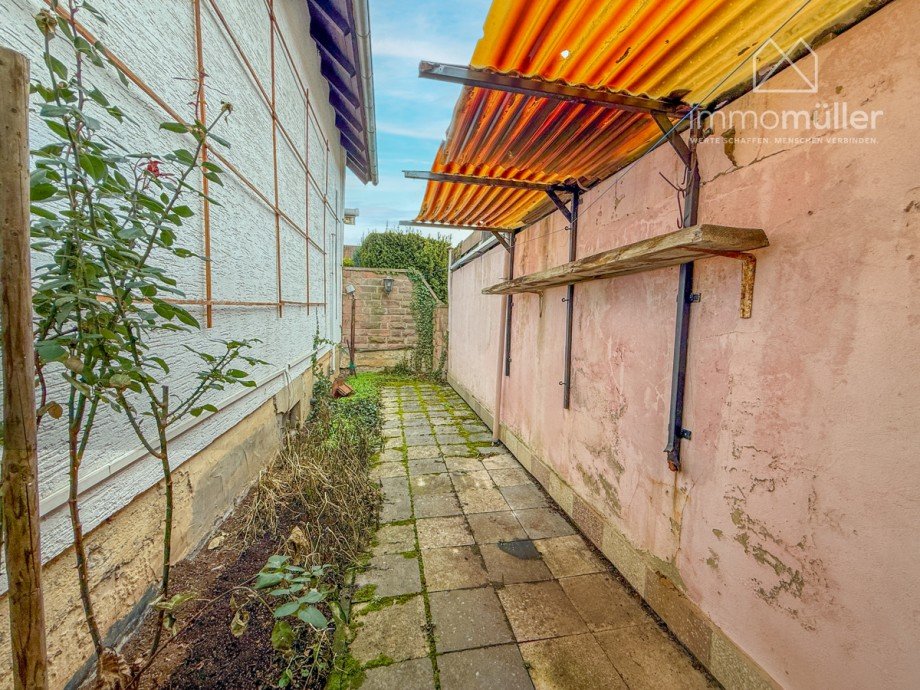 Abstellfl�che Hof Einfamilienhaus Altleiningen