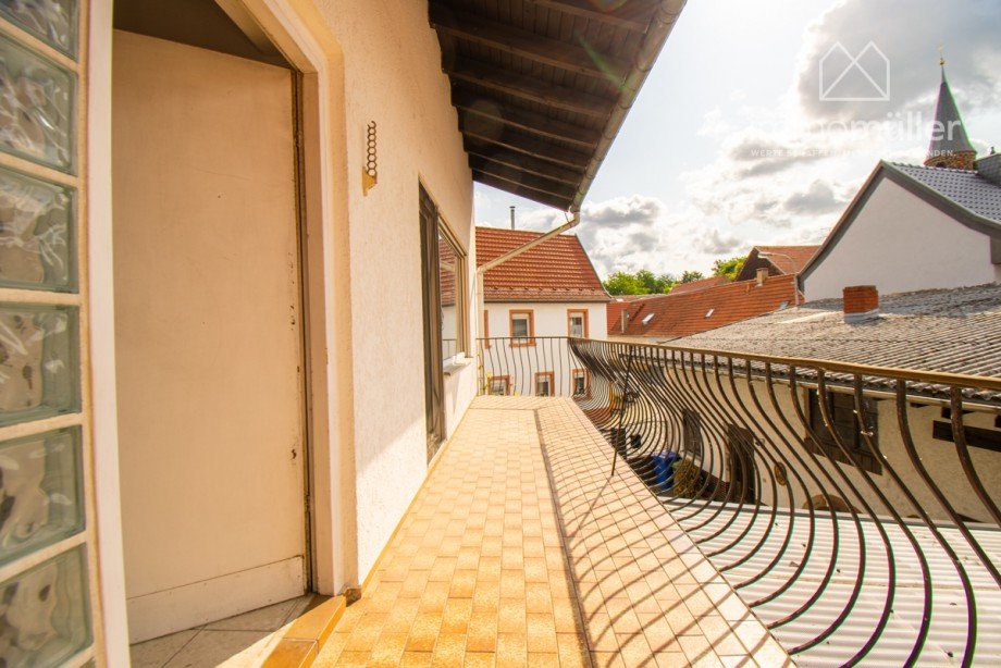 Balkon OG Zweifamilienhaus Gr�nstadt / Asselheim